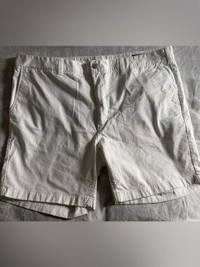 Bonobos White Men's Big and Tall Flat Front Shorts